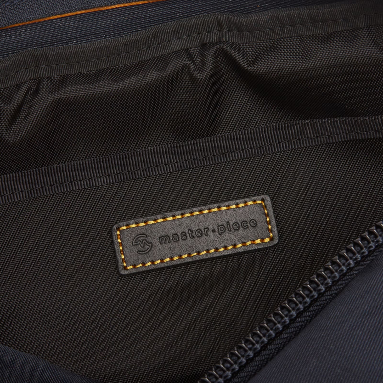 Link Waist Bag in Navy 