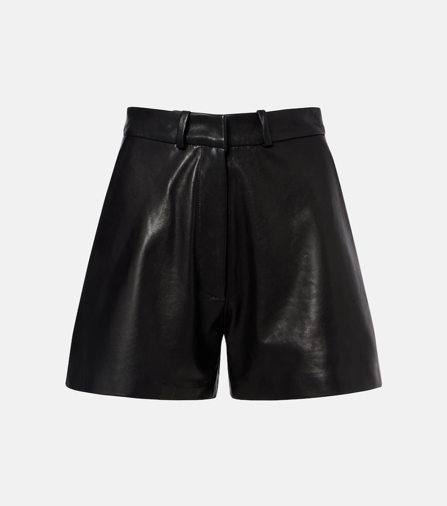 Barrel leather shorts