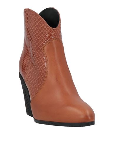 Woman Ankle boots Tan