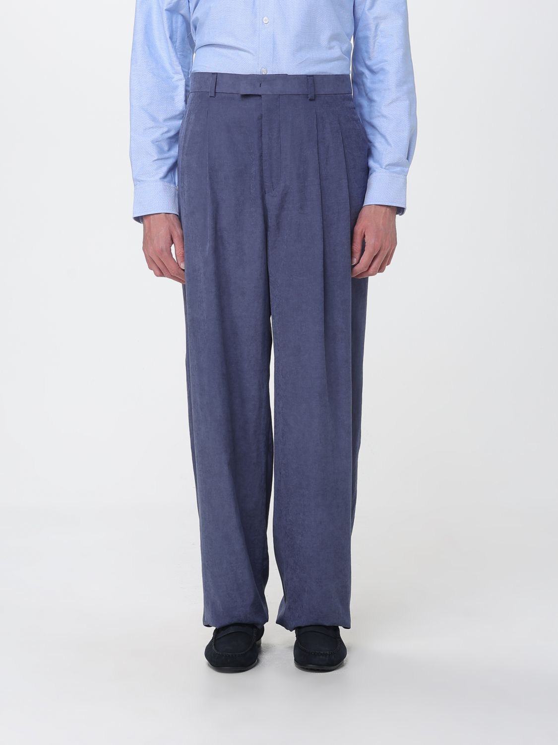 Suit Men color Blue