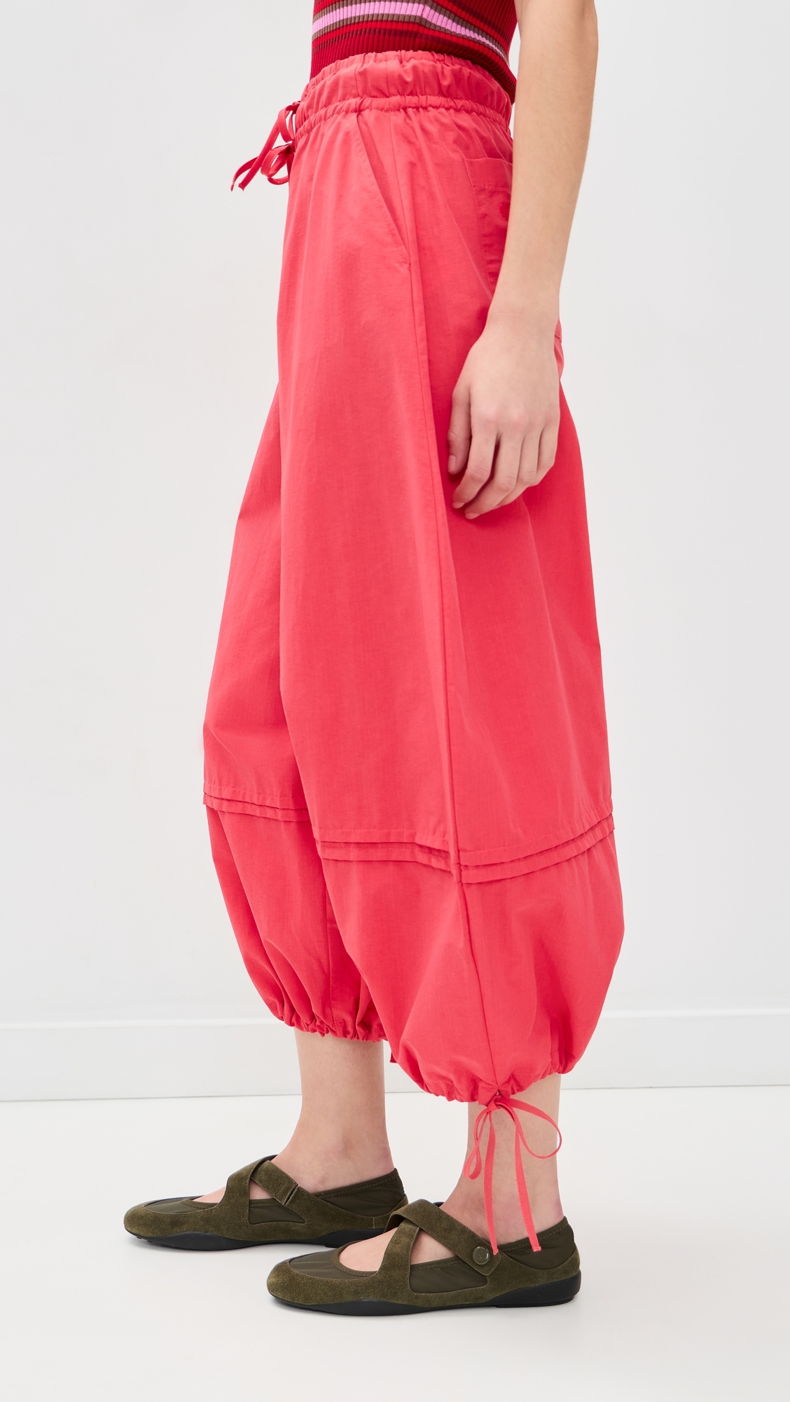 Frida Balloon Pants Red