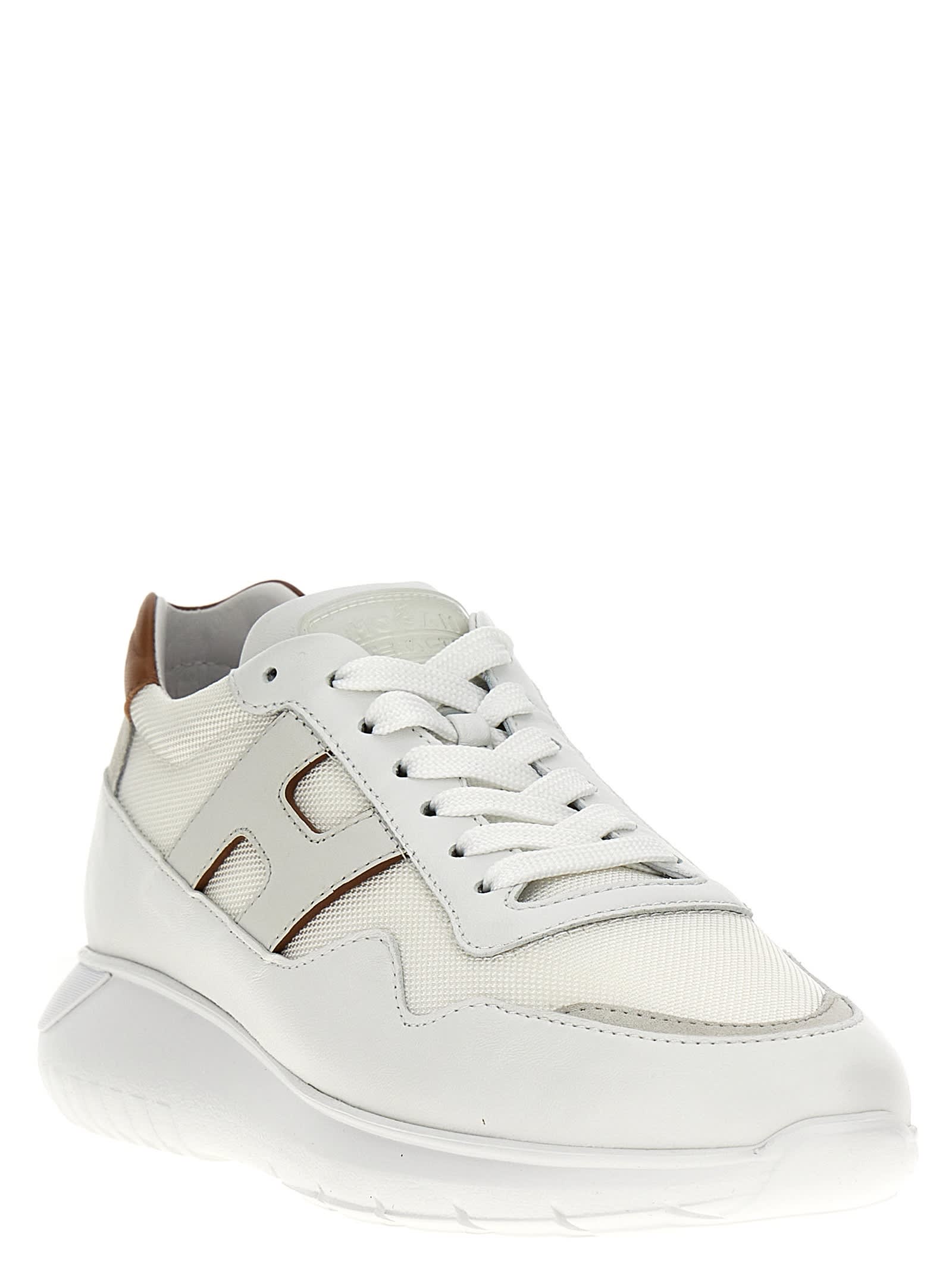 Interactiv3 Sneakers
