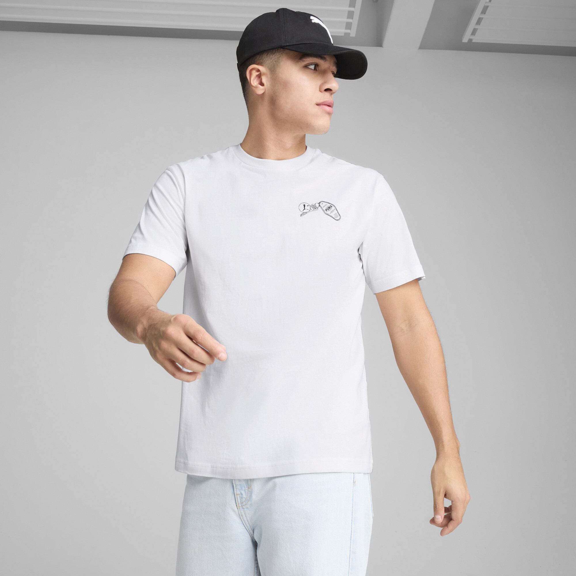 PUMA GRAPHICS Hotel Men's Relaxed T-Shirt in White