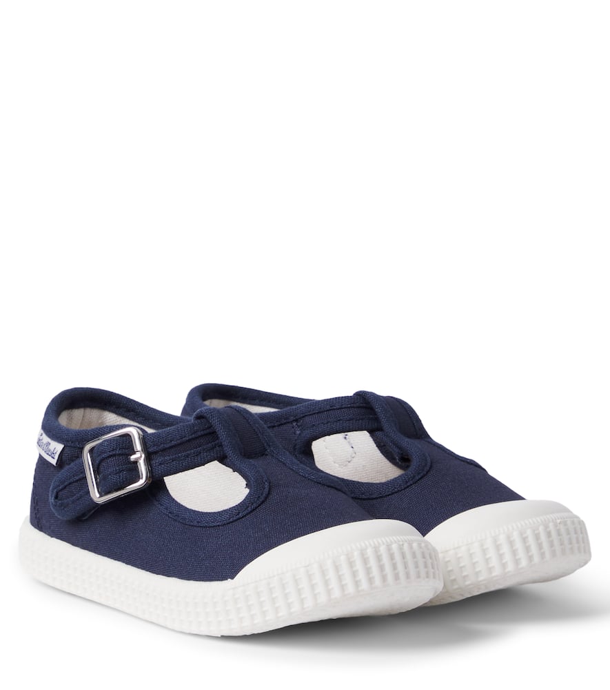 Canvas sneakers