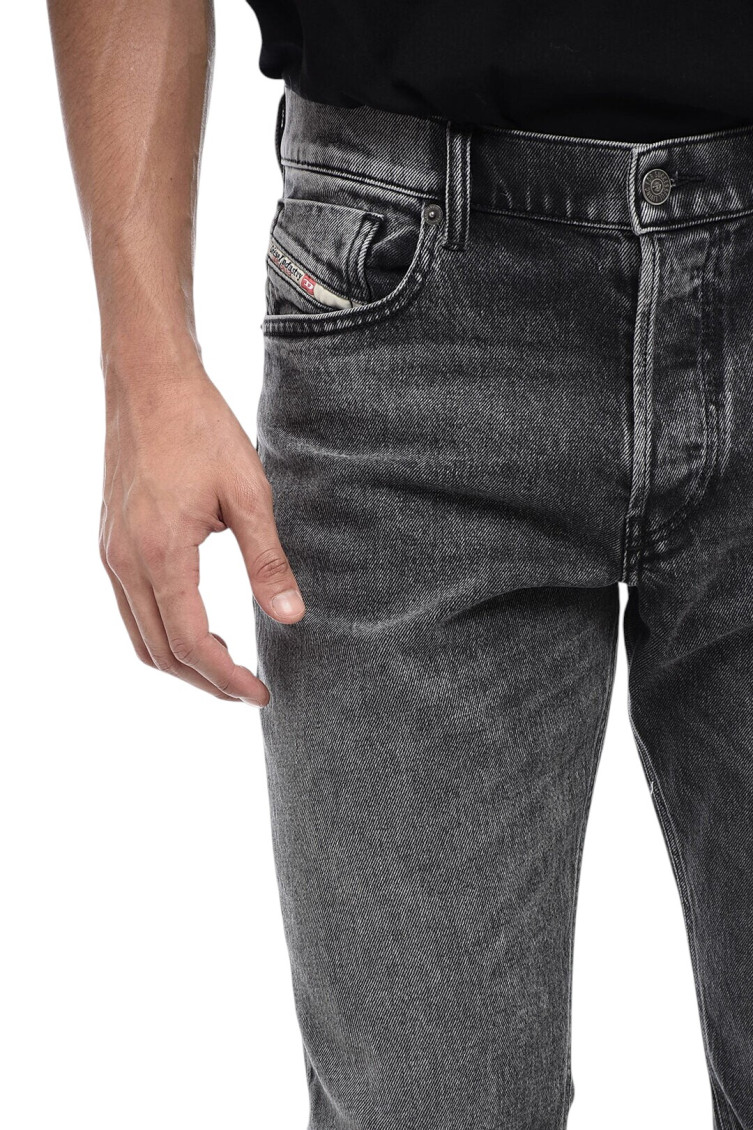 Black Mid Rise Jeans