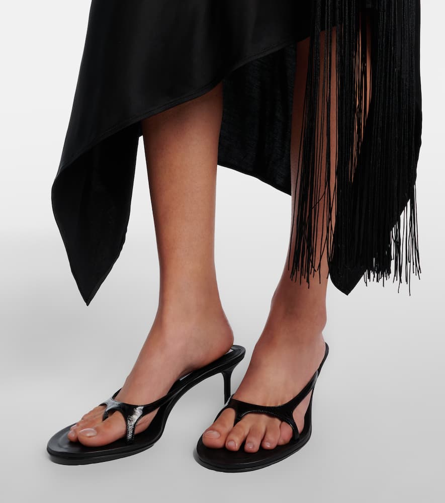 60 patent leather sandals