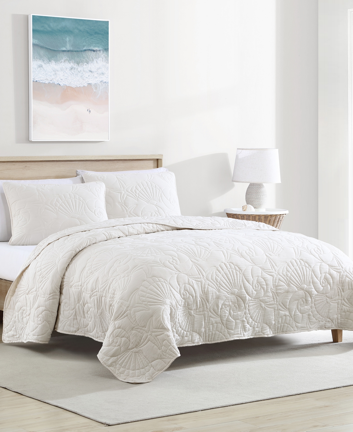 Carribbean Joe Shell Outline 3-Piece Quilt Set, Full/Queen - Ivory