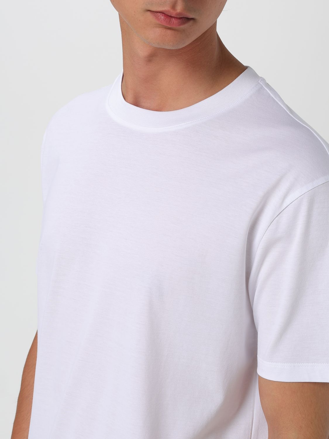 T-Shirt Men color White