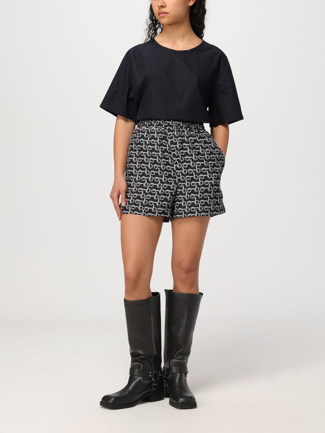 Short Woman color Silver