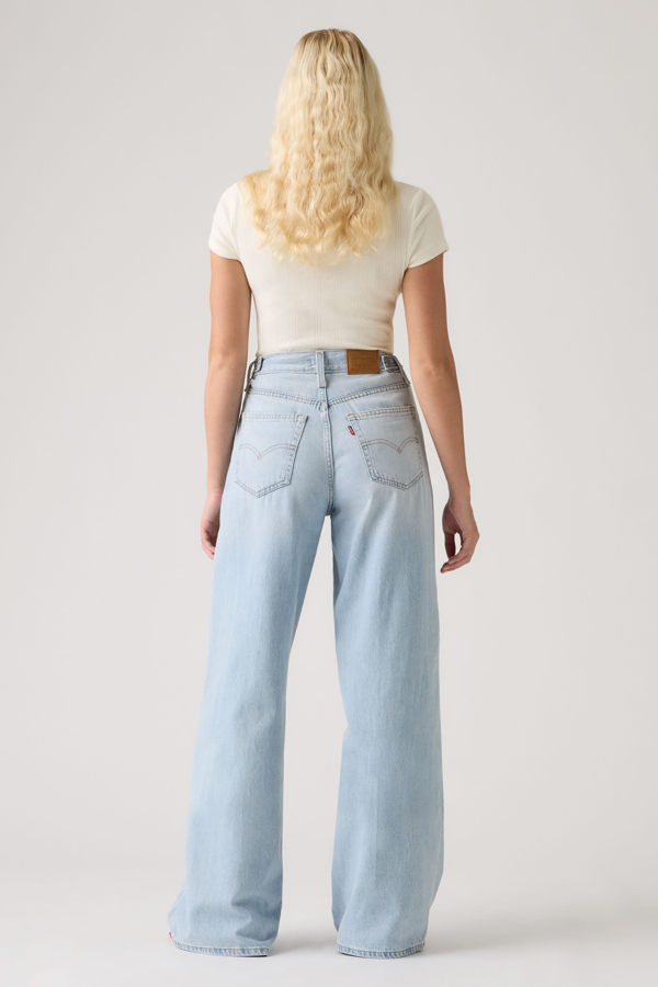 Cinch Wide Leg Jeans