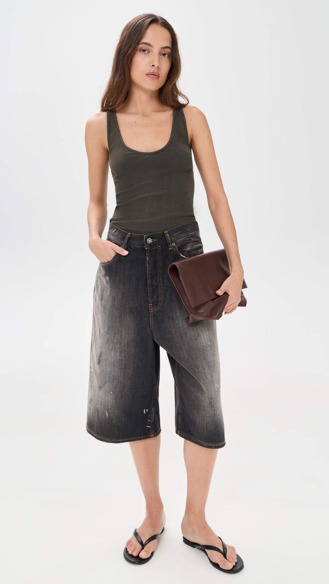 Claire V-Tank Army Green