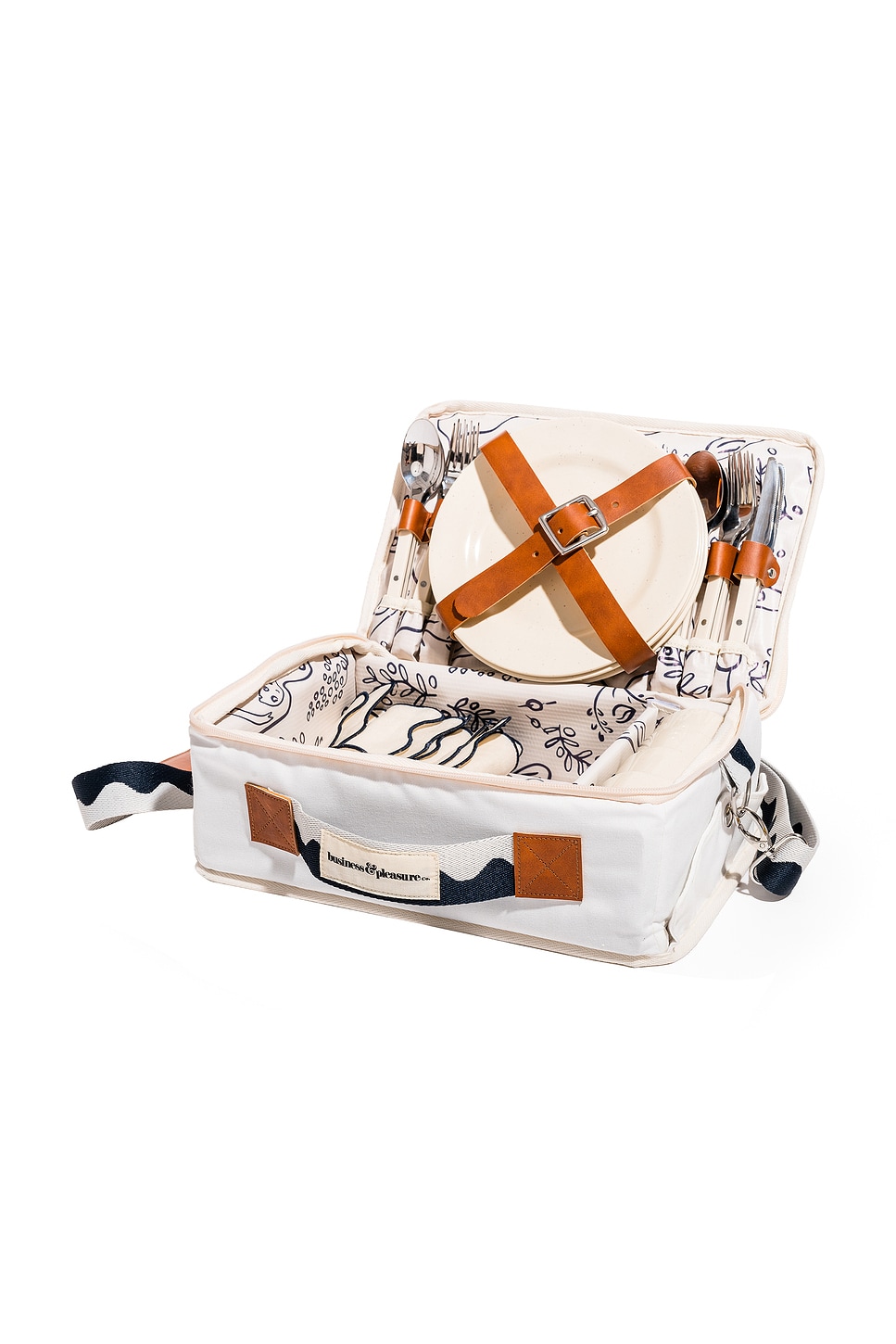 Business & pleasure co. Picnic Set Bag in White
