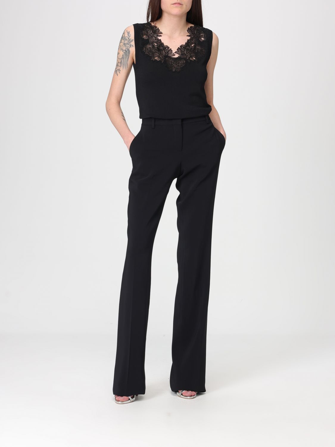 Top Woman color Black