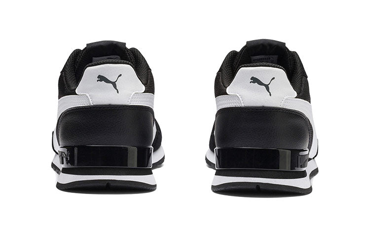 ST Runner V2 Black/White Low sneakers