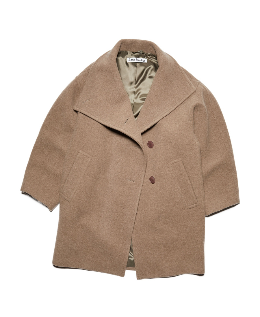 Funnel-neck single-breasted coat