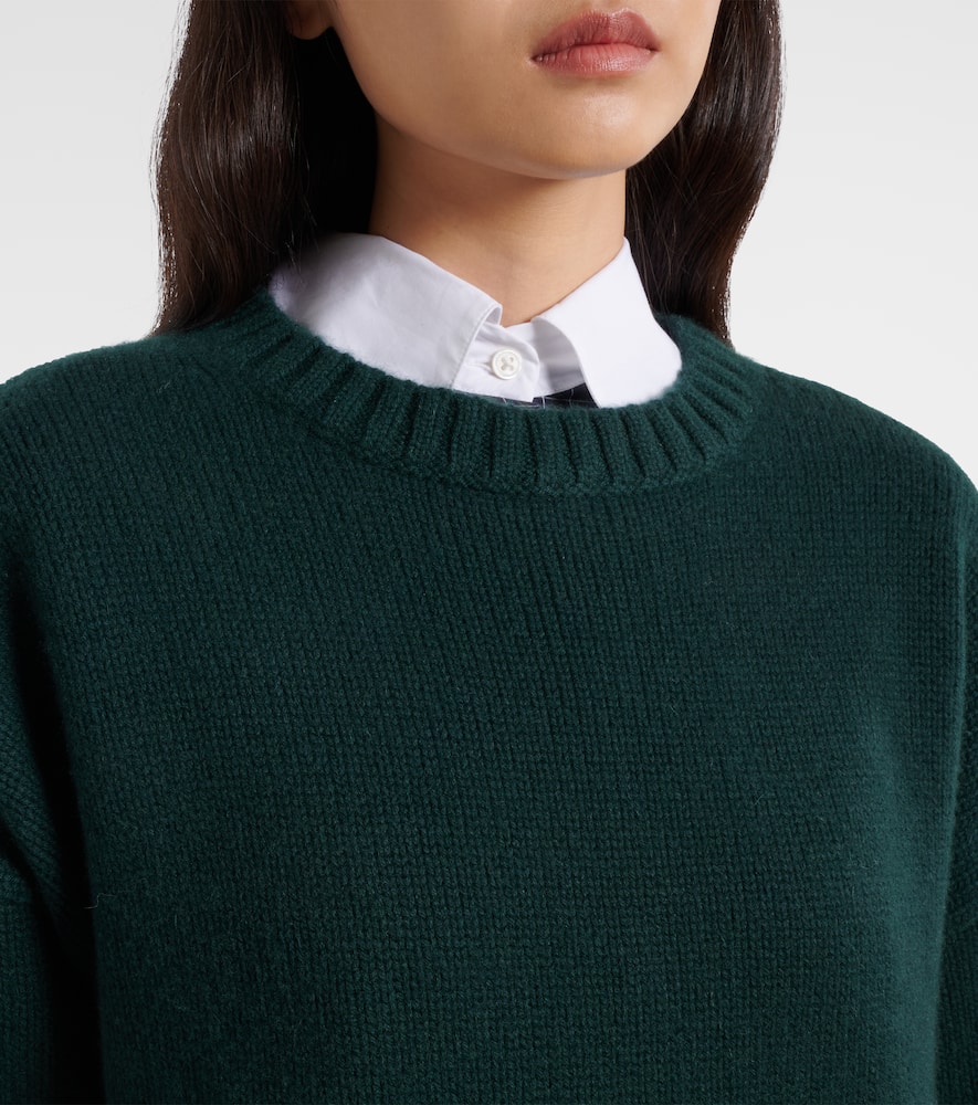 Lovely ribbed-knit cashmere sweater