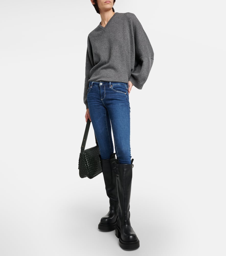 Mid-rise skinny jeans