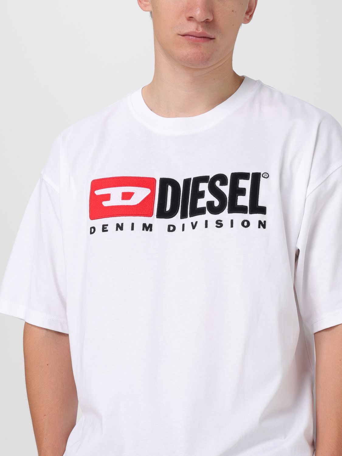 T-Shirt Men color White