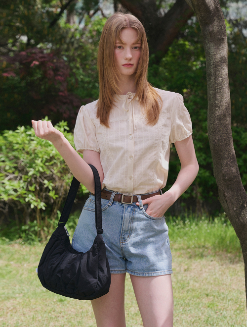 Small Croissant Crossbody Bag