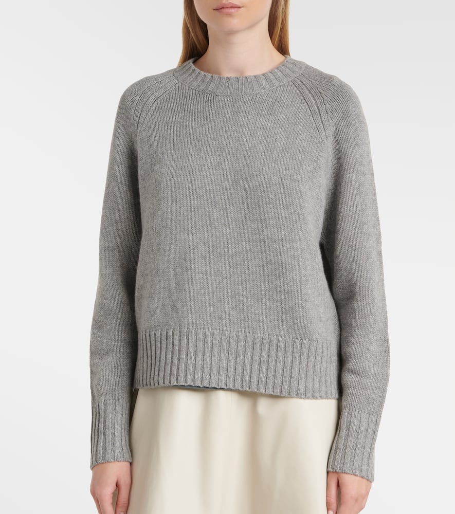 Wool and cashmere sweater