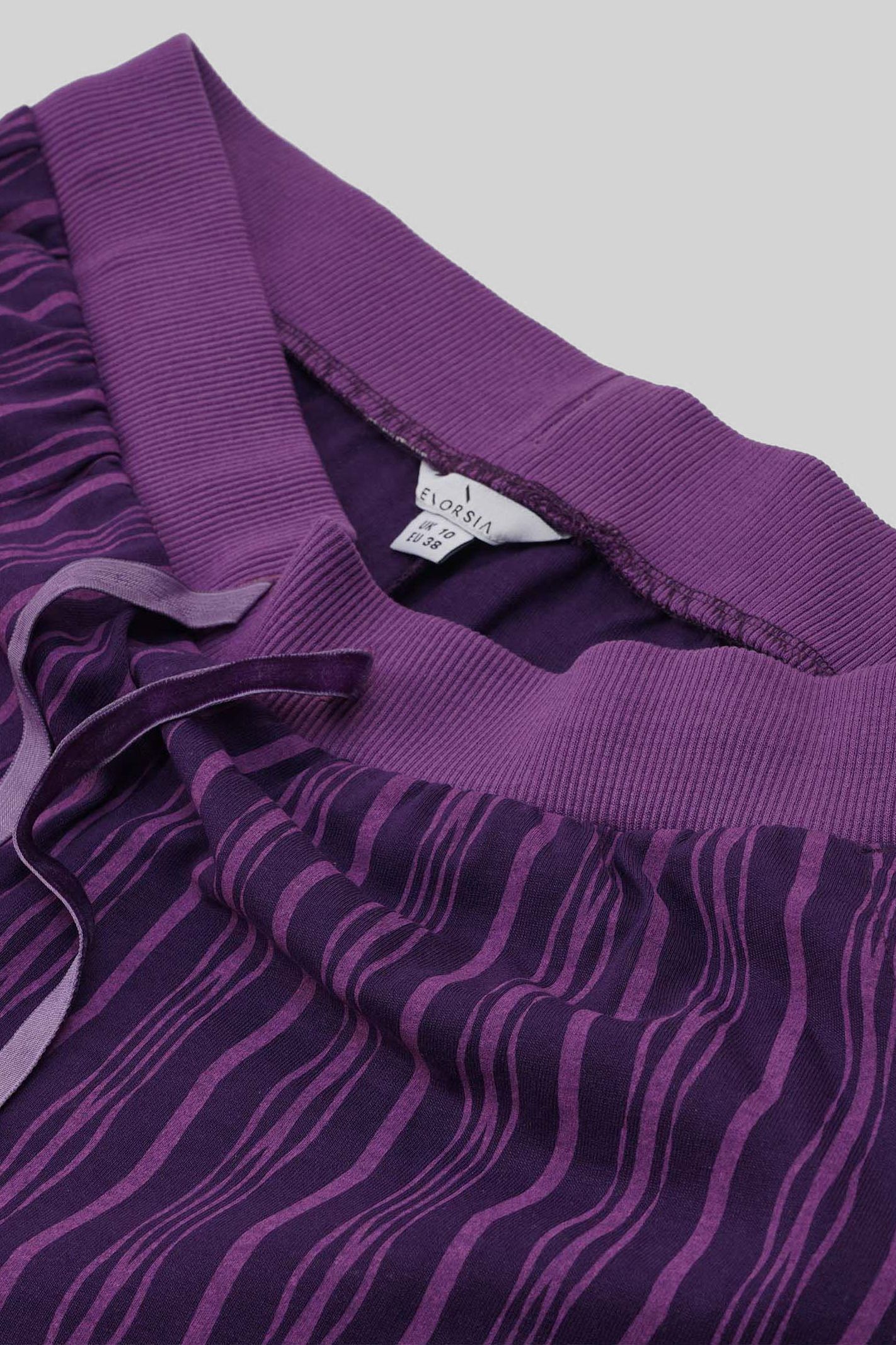 Enorsia Women's Nap Queen Printed Nightwear Set in Purple