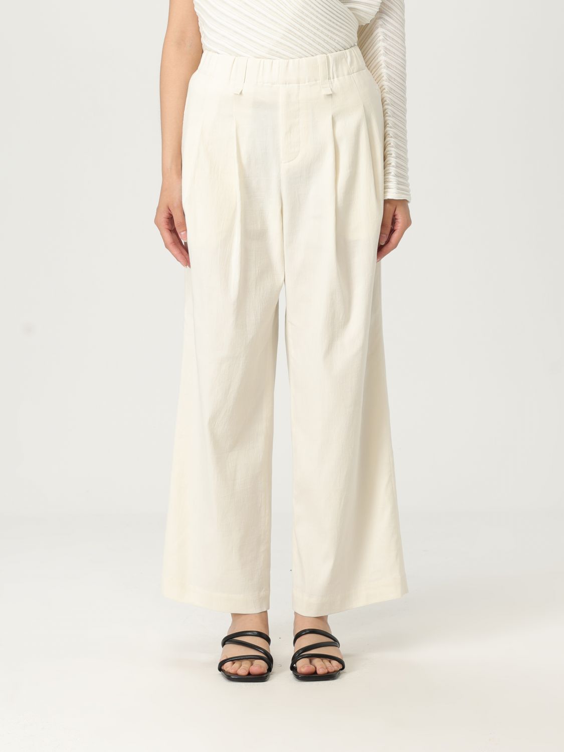 Pants ISSEY MIYAKE Woman color White