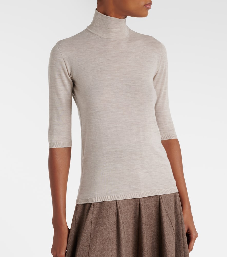 Boa virgin wool turtleneck top