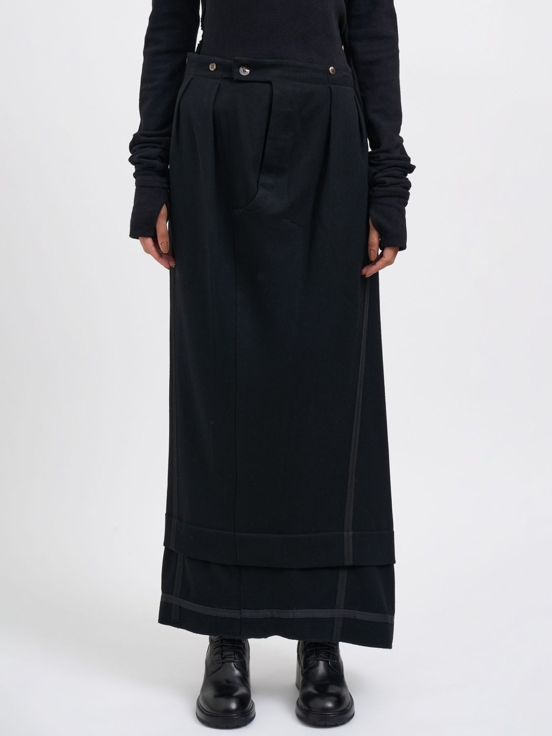 Skirt Woman color Black