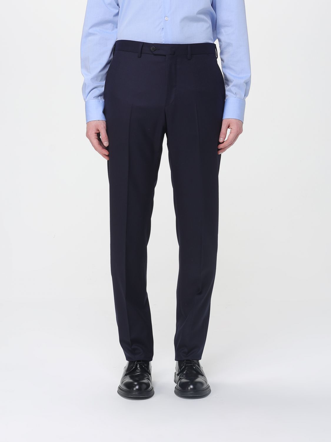 Suit Men color Blue