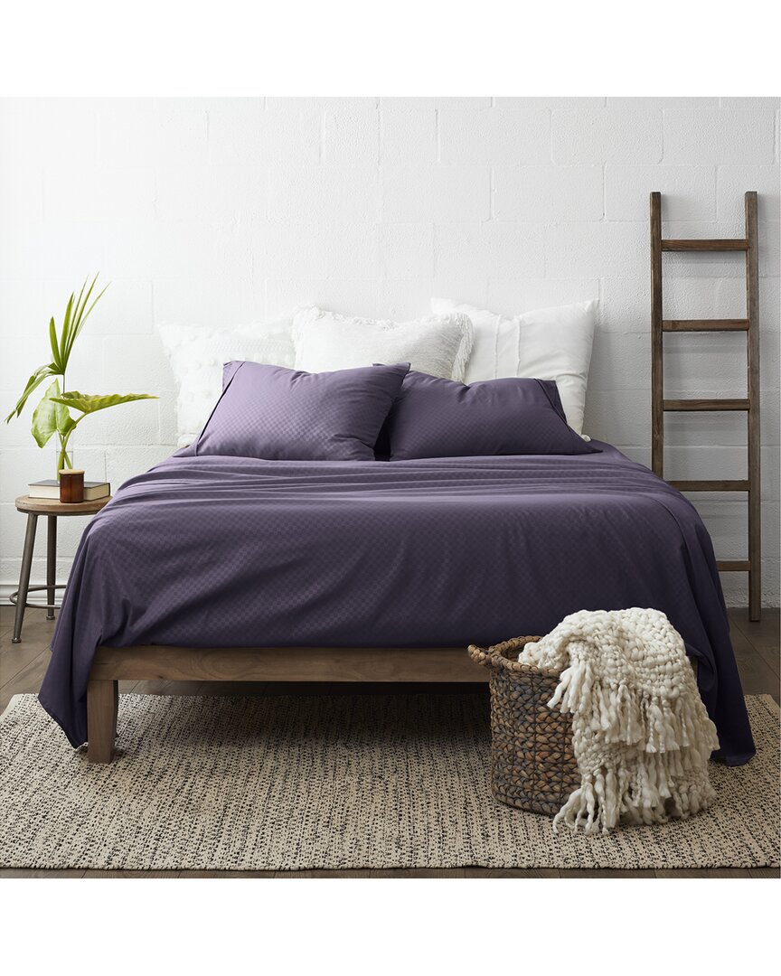 Premium Checkered Embossed 4Pc Bed Sheet Set