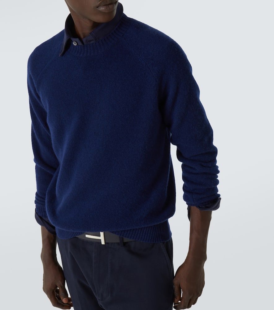 Wool and cashmere sweater