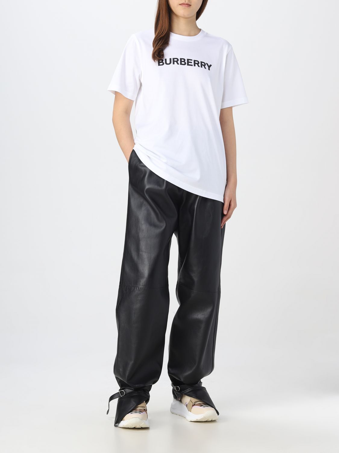 T-Shirt Woman color White