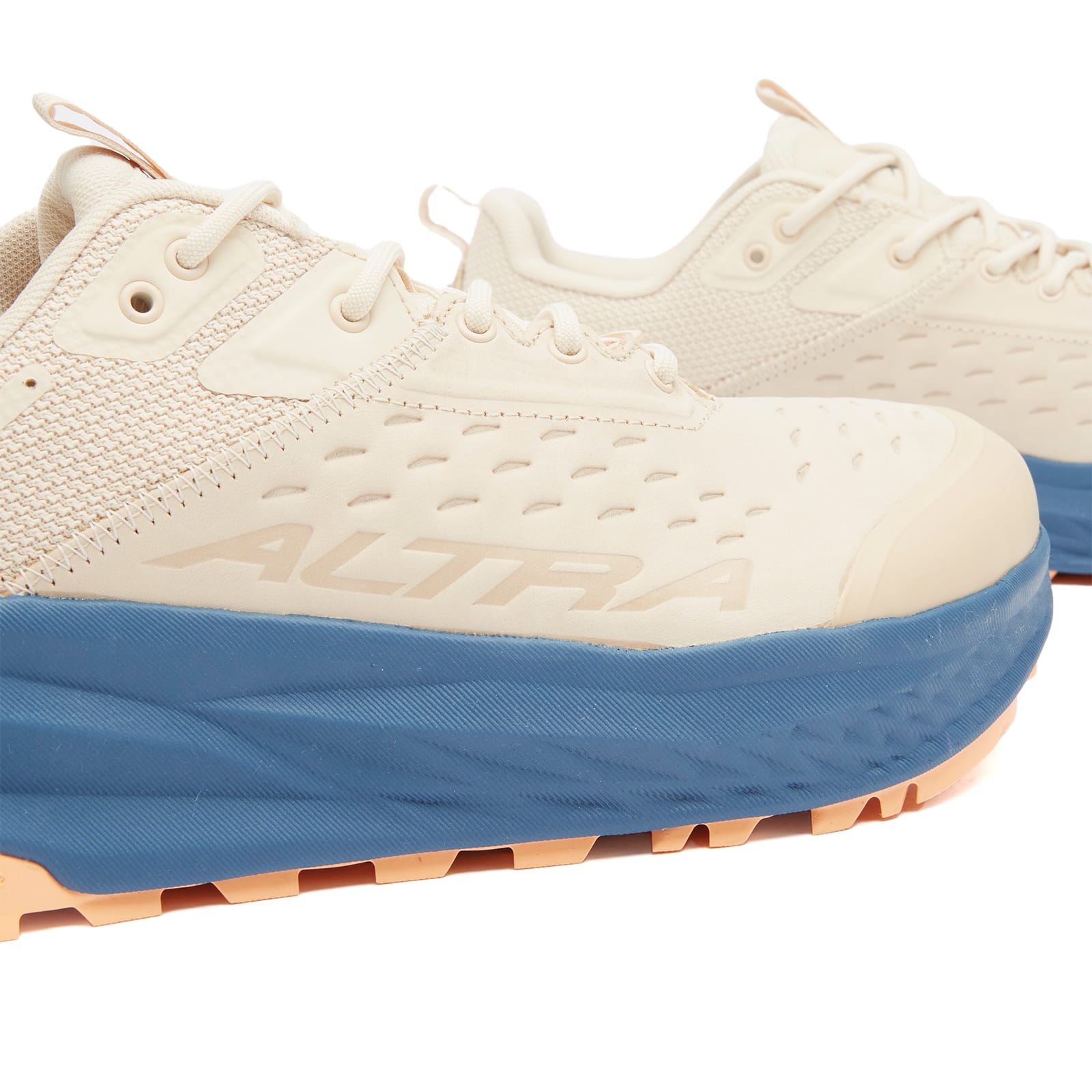 Men's Olympus 6 Hike Low GTX Sneakers in Sand