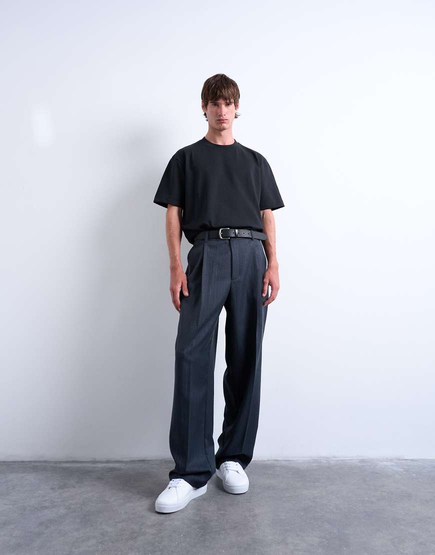 Wide leg pleated stripe trouser in grey