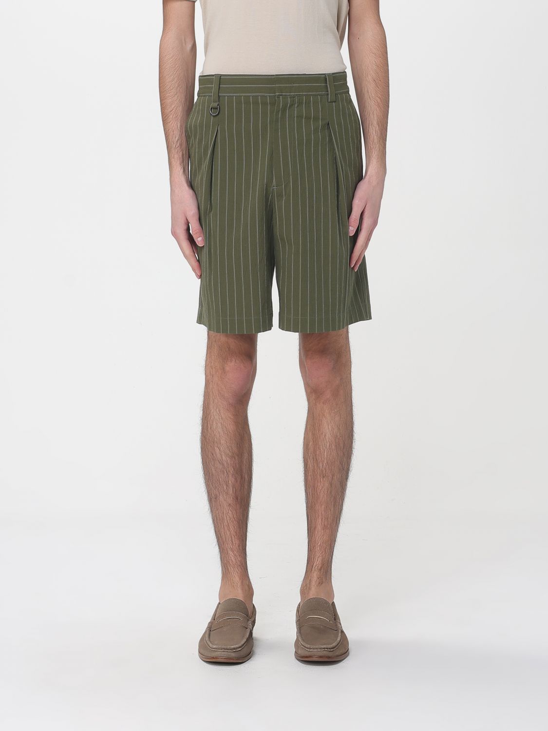 Shorts Men color Green