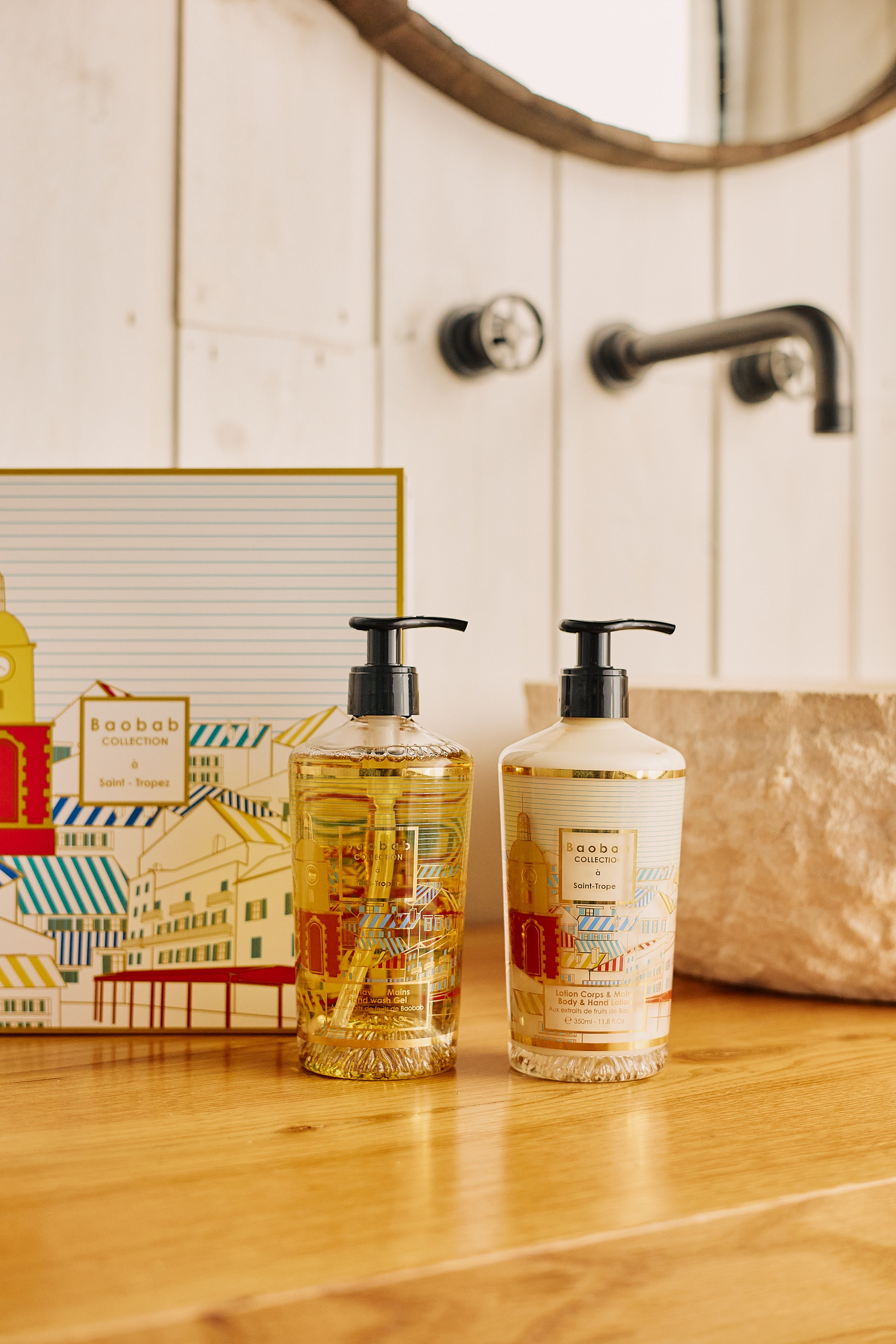 Gift Box A Saint-tropez Body & Hand Lotion And Hand Wash Gel