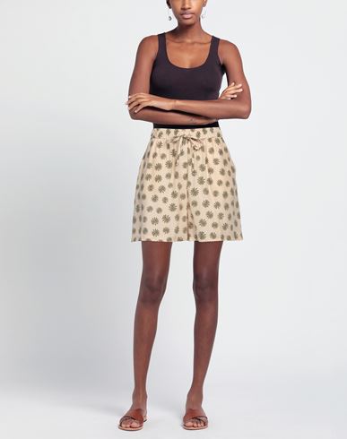 Woman Shorts & Bermuda Shorts Military green Size 2 Silk