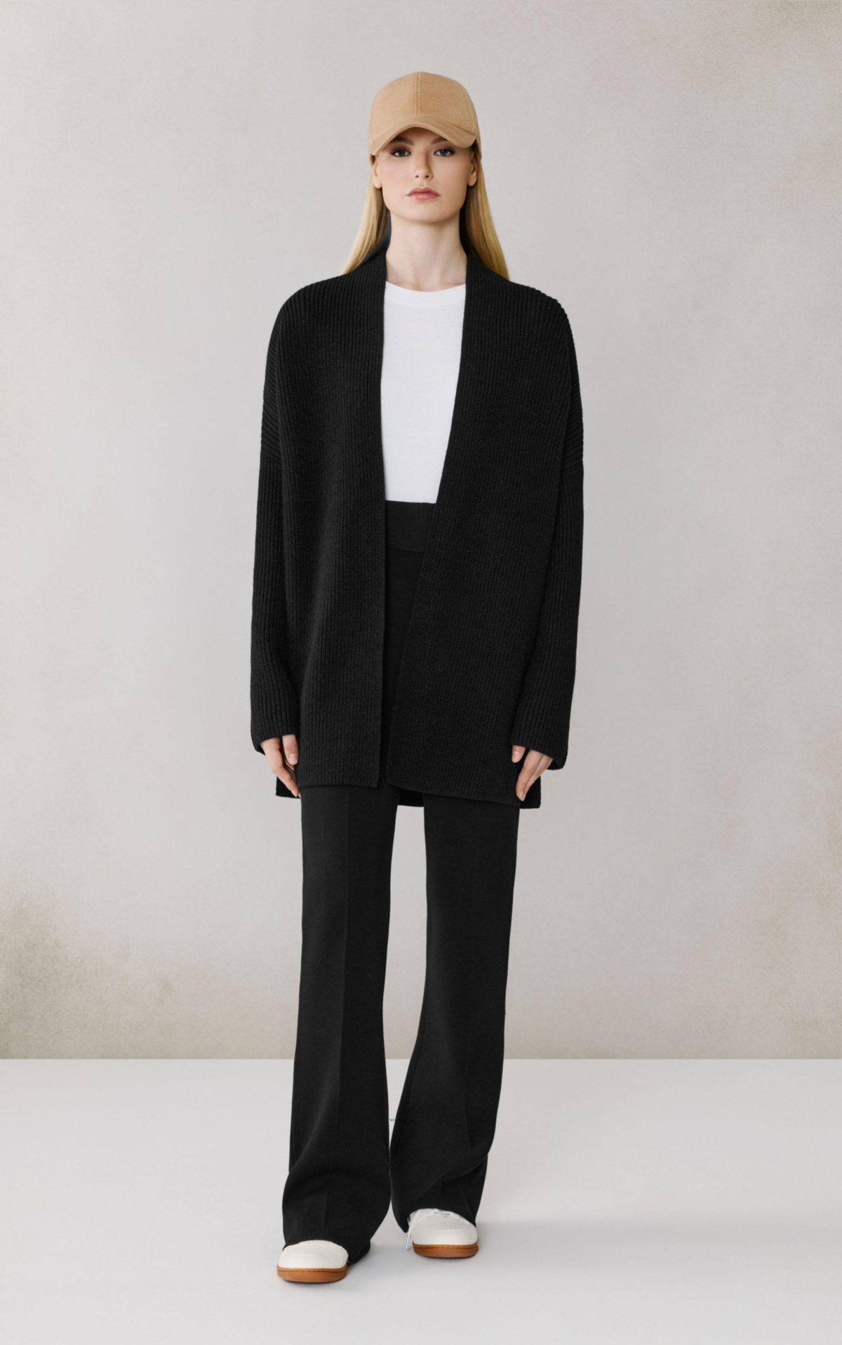 Women's Lizzie Wool Blend Relaxed Cardigan - Black
