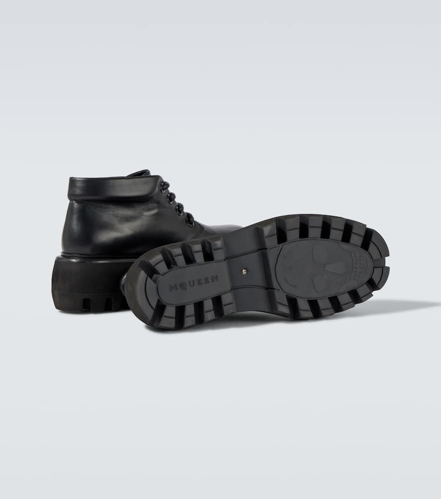 Sofa leather boots