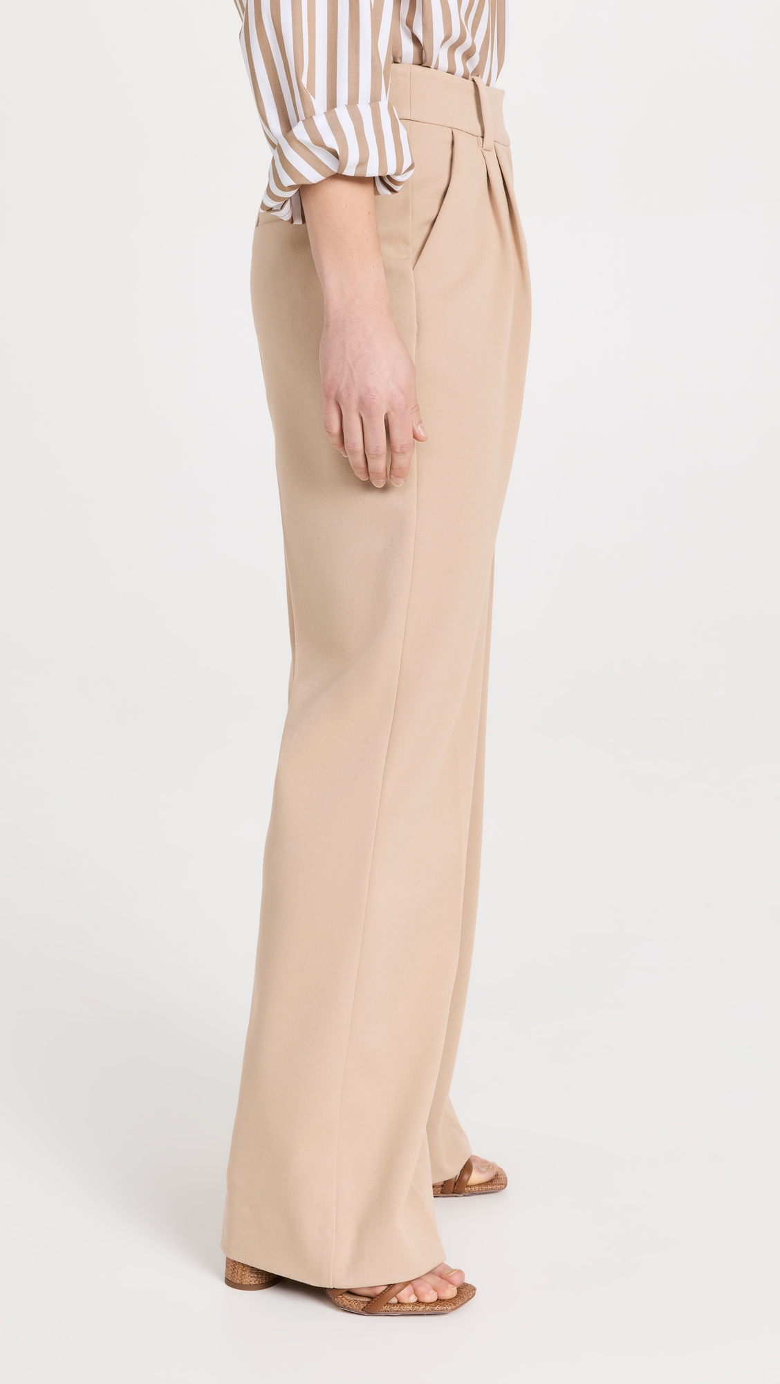 The Favorite Pants Petite Beige