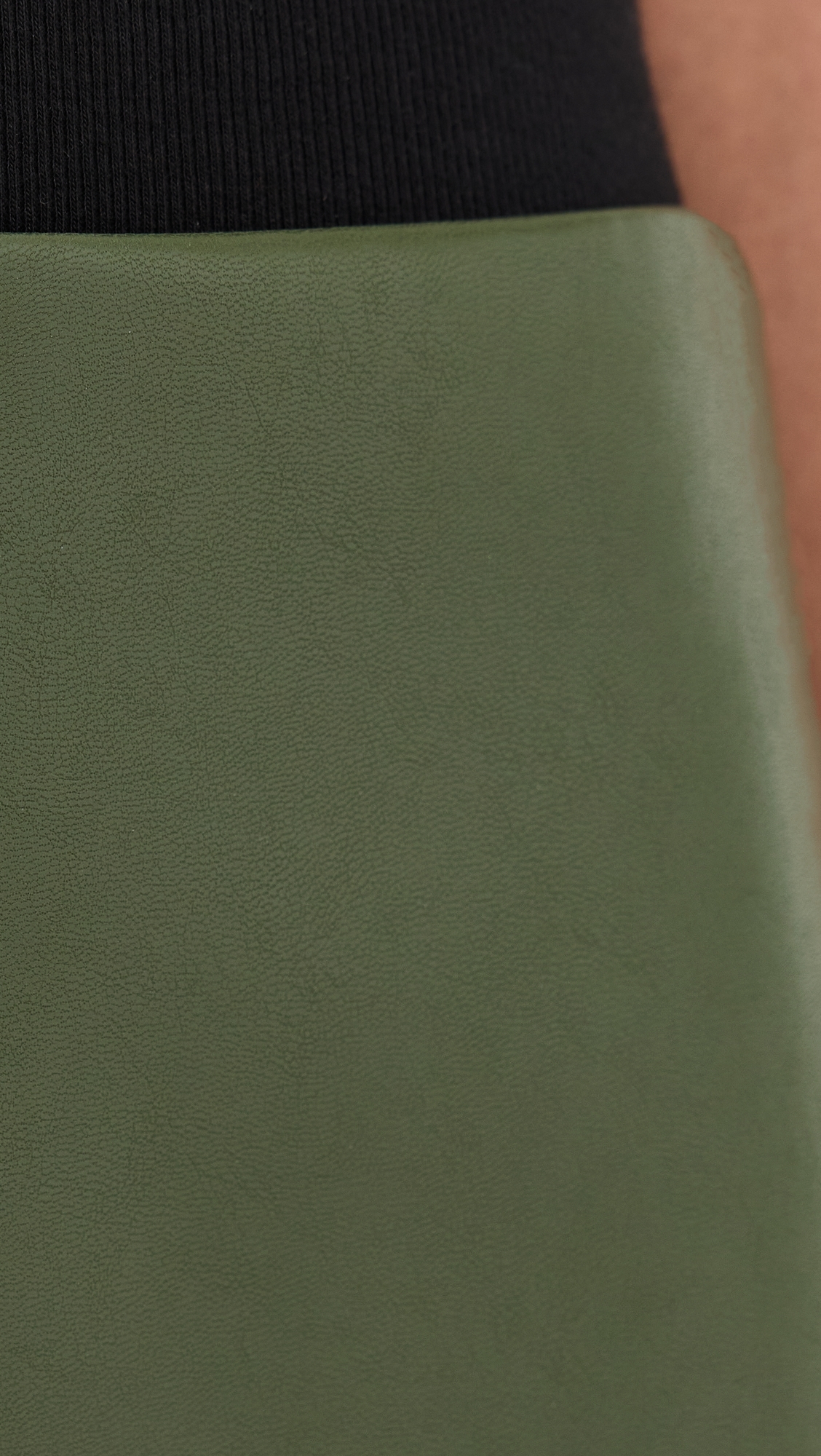 LE BOP 여성 Bianca Faux Leather Miniskirt Dark Green
