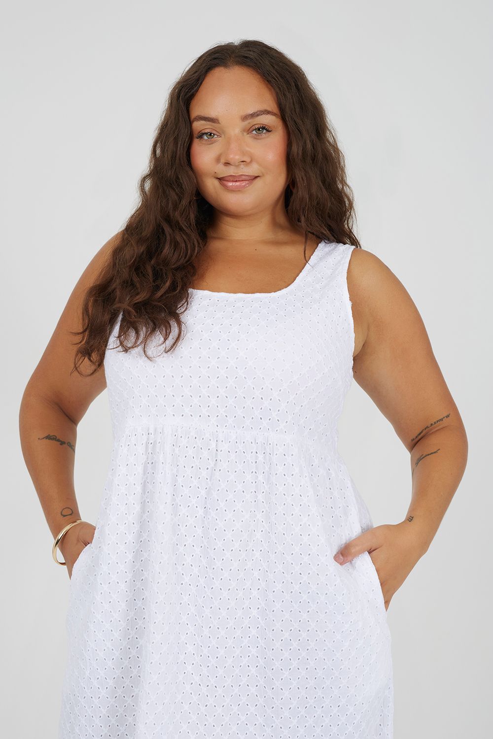 Brave Soul Women's Curve Broiderie Strappy Maxi Dress in White | : Sma