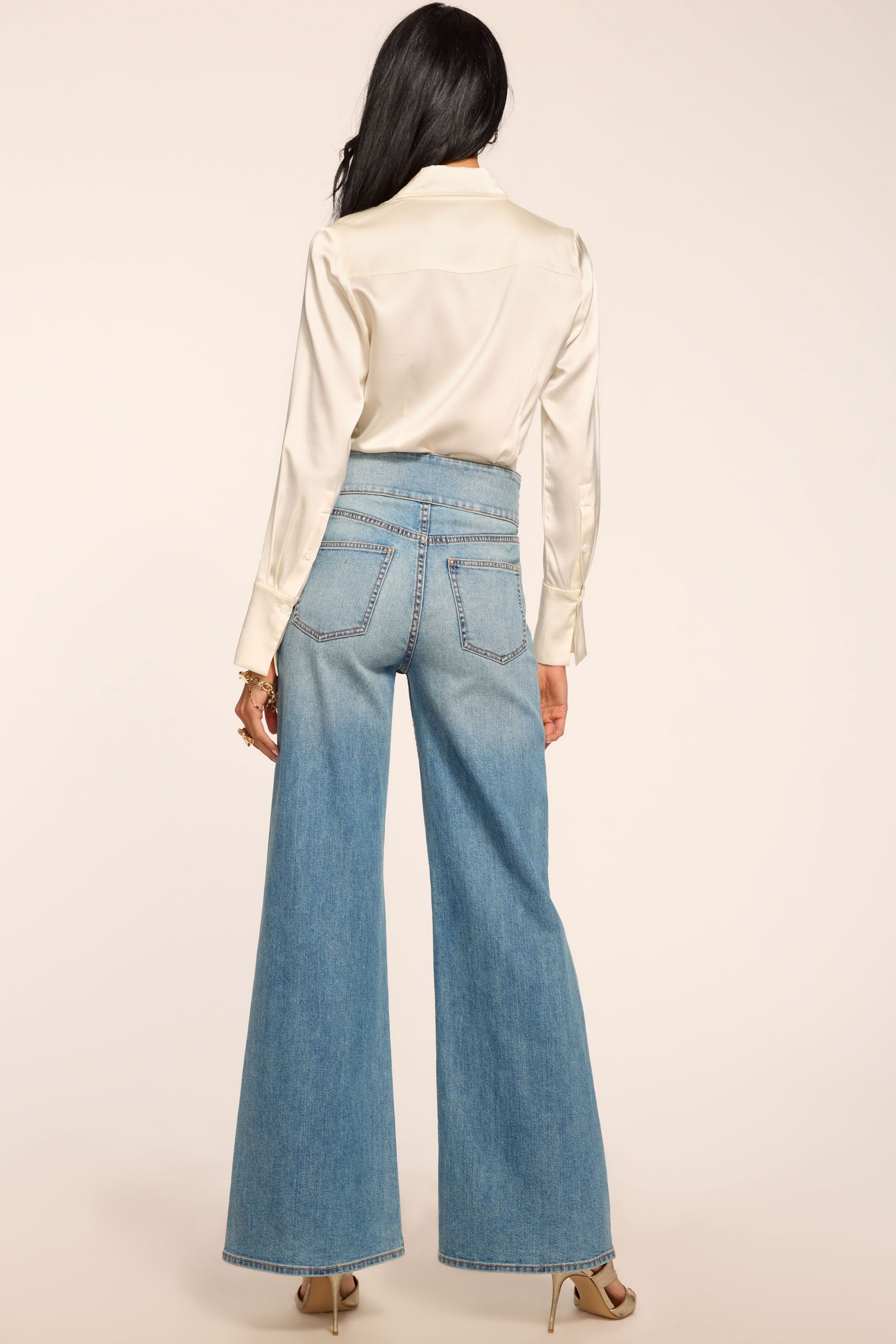Liv High-Rise Wide Leg Jean Light Wash in Light wash