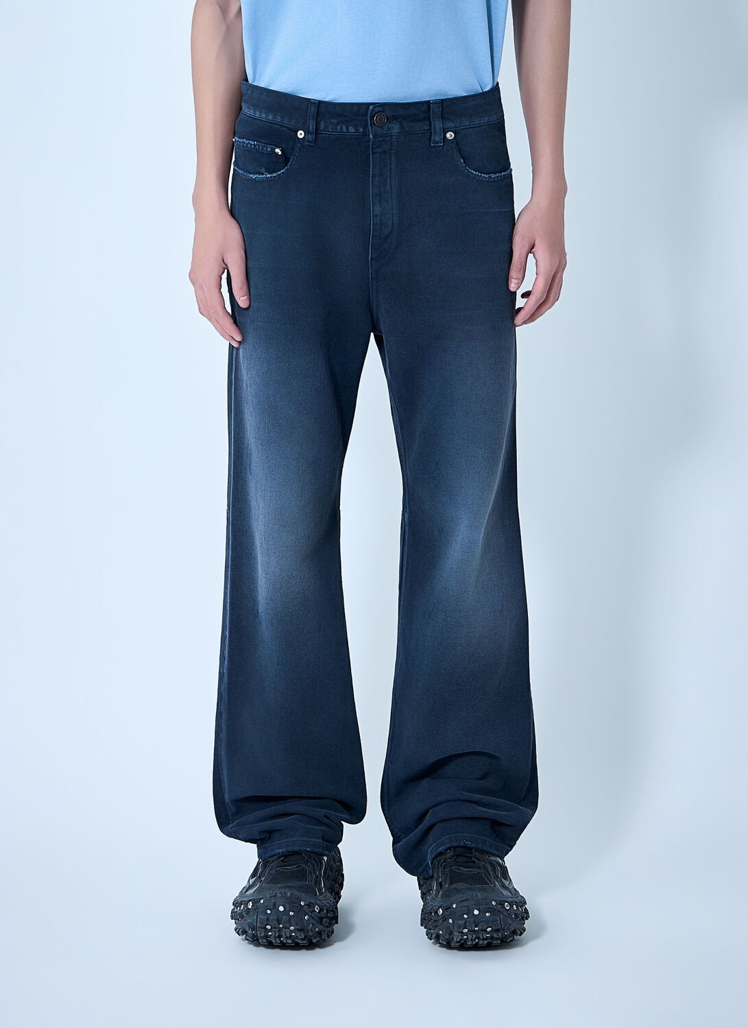 Curved Knee Pants