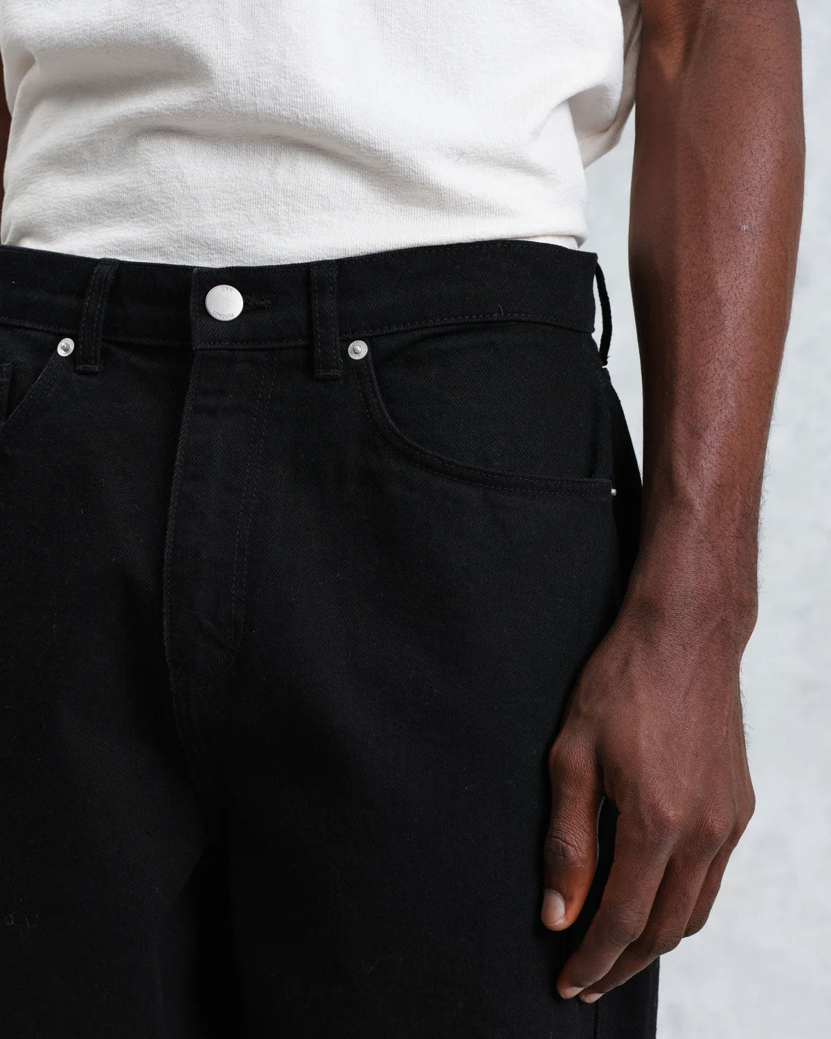 Pantalones londinenales de cera negro