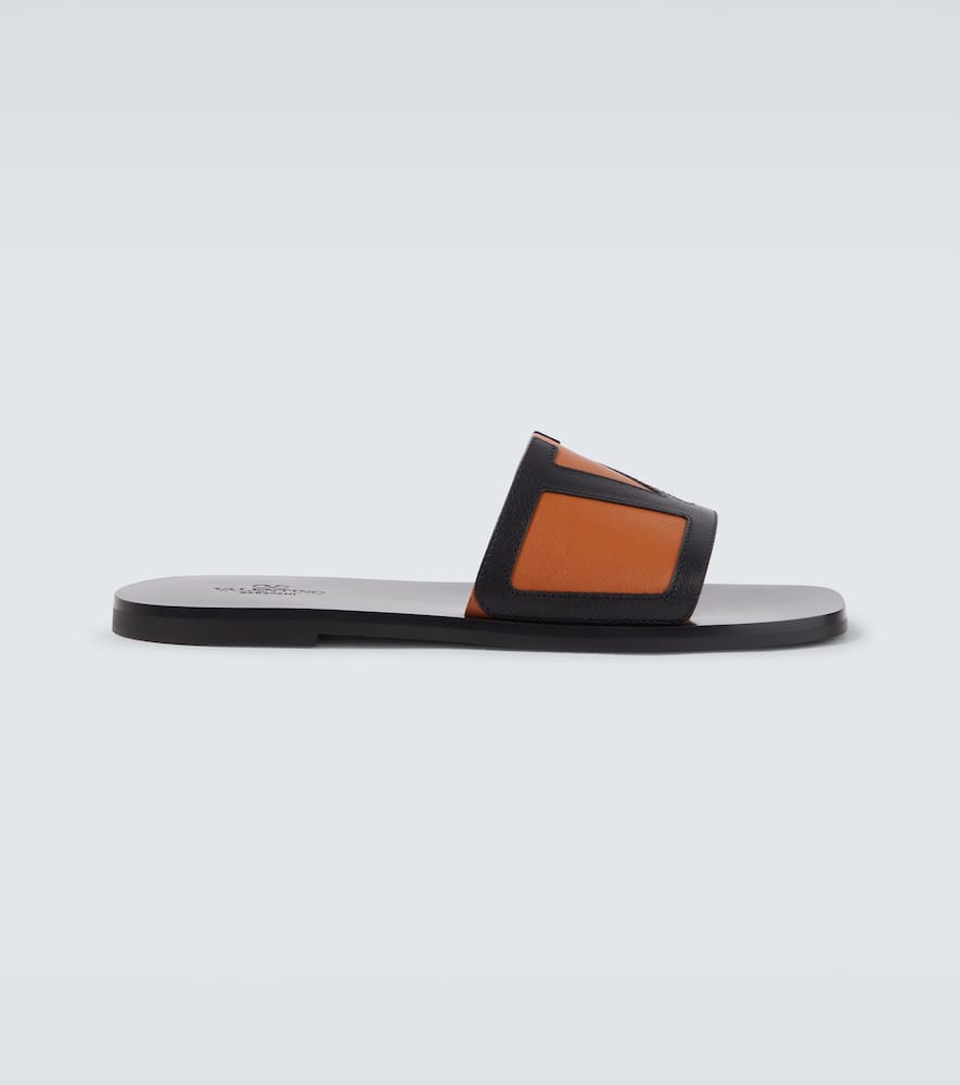 Viva Superstar leather slides