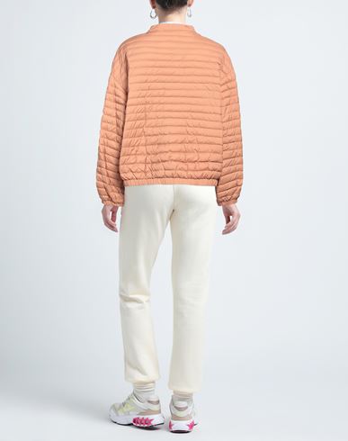 Woman Puffer Sand