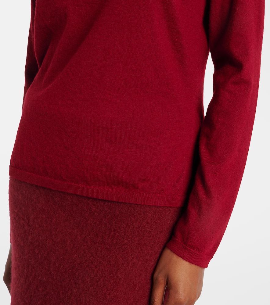 Meana cashmere turtleneck sweater