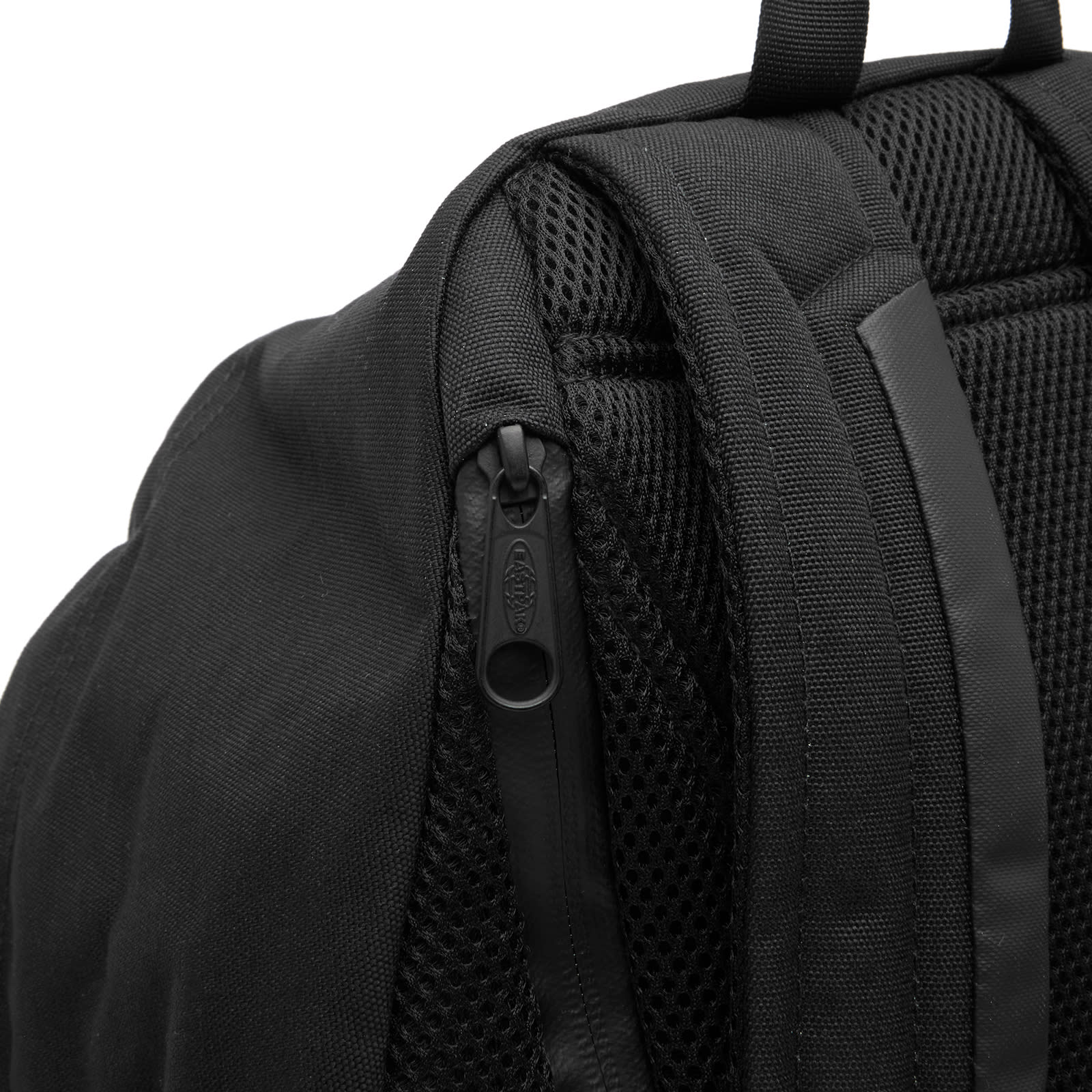 Icon Pak'r Backpack in On Black 