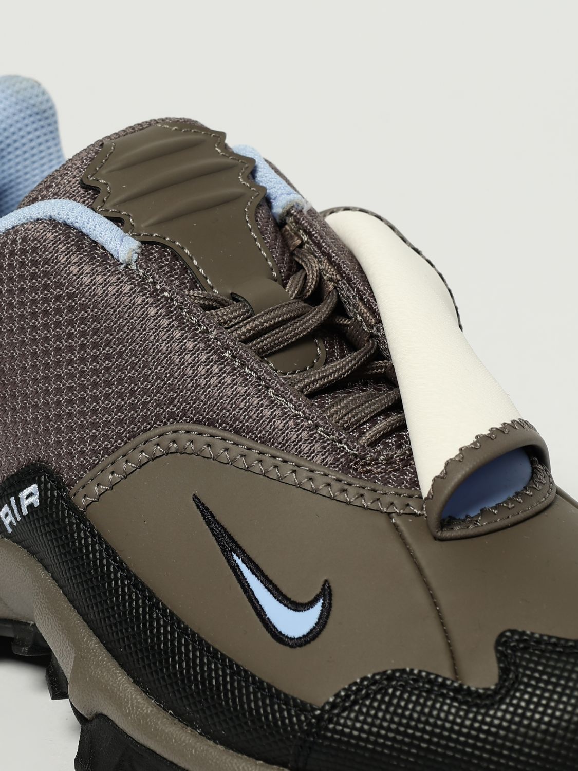 Sneakers Men color Violet